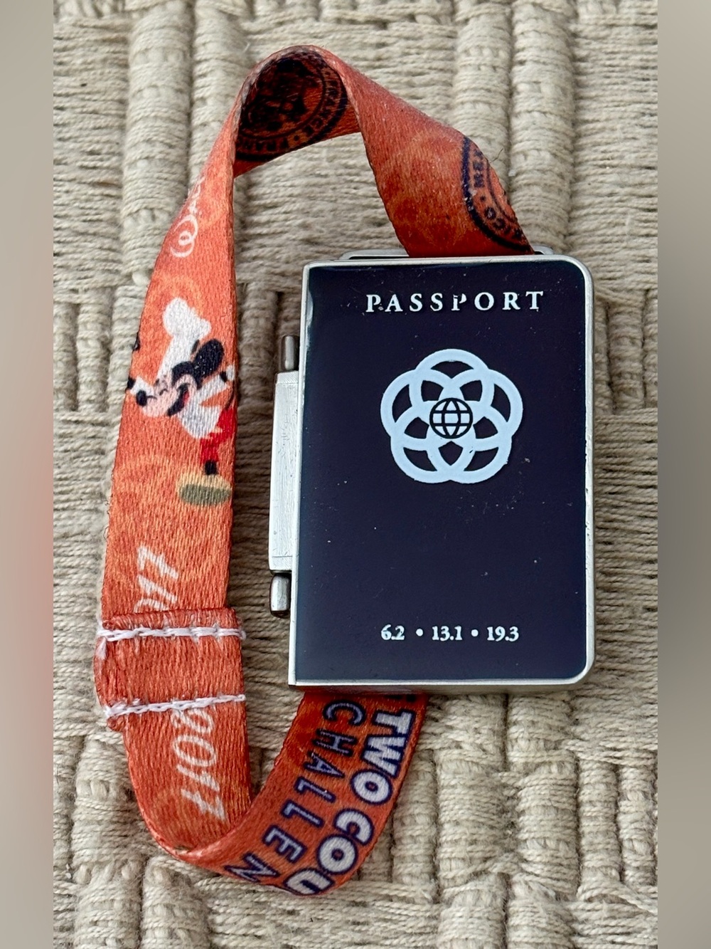 DISNEY 2017 Limited Release Wine & Dine "Two Course Challenge" Hinged Pin